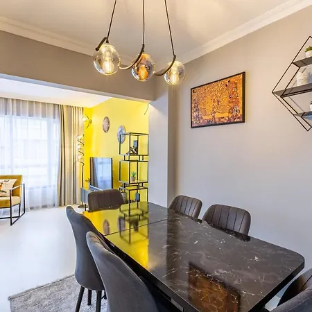Flat Central Location On Rumeli Street Nisantasi Istanbul