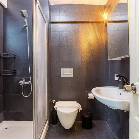 Flat Central Location On Rumeli Street Nisantasi *