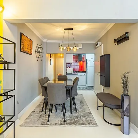 Flat Central Location On Rumeli Street Nisantasi