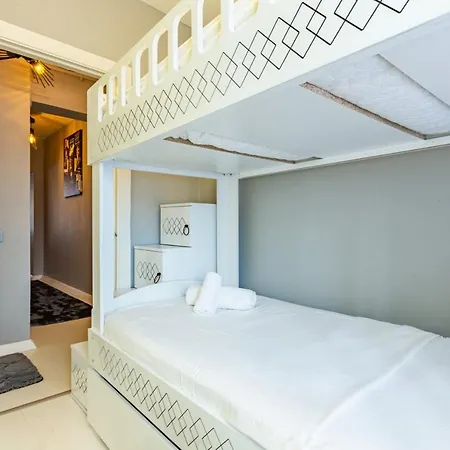 Apartment Flat Central Location On Rumeli Street Nisantasi *